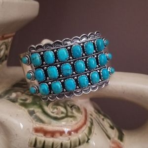 NWT Cabochon turquoise, sterling silver brac